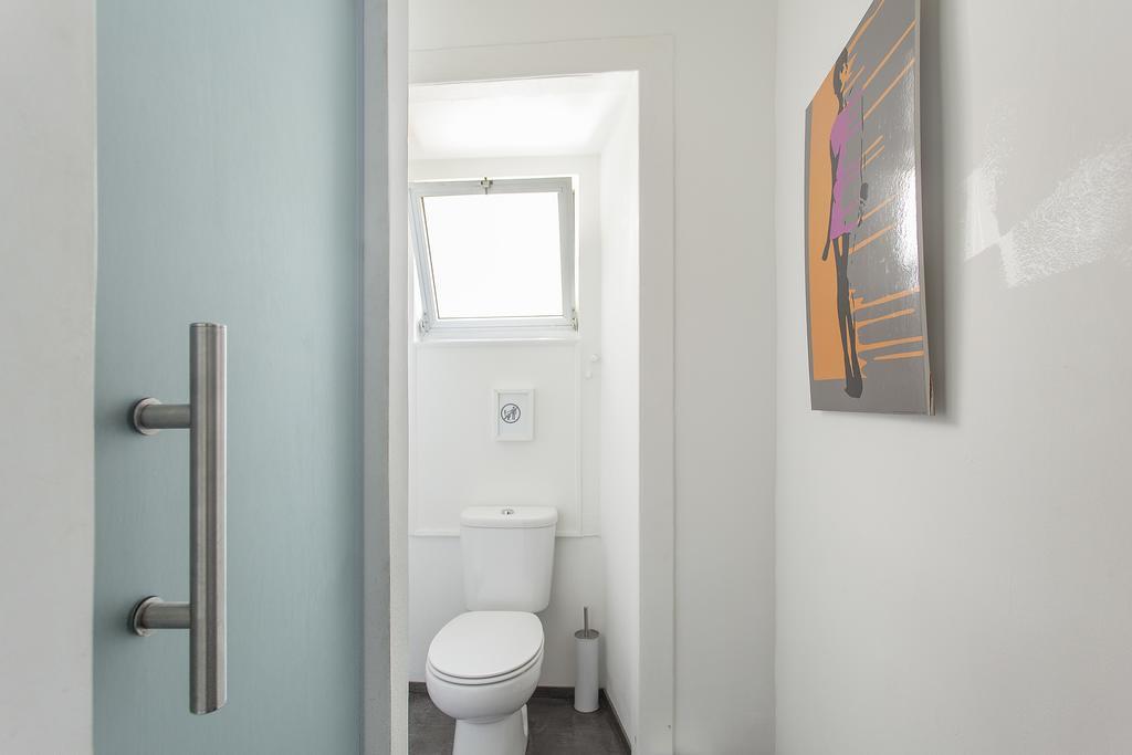 5 Sins Chiado Hostel Lisbon Luaran gambar