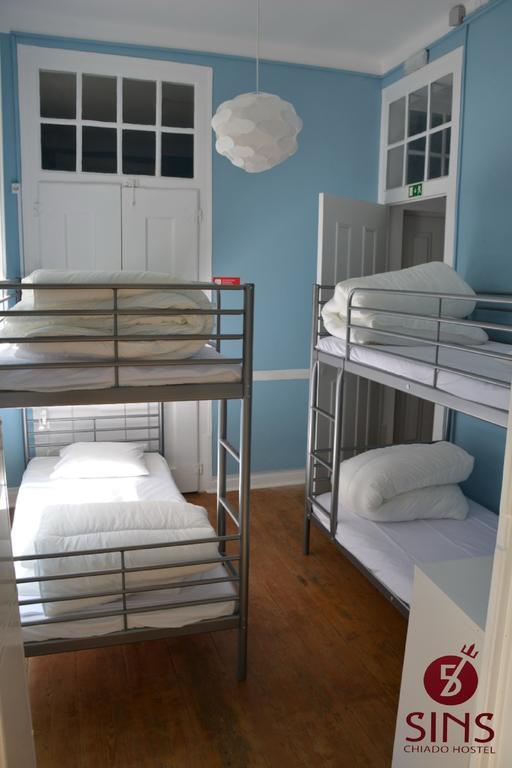 5 Sins Chiado Hostel Lisbon Luaran gambar